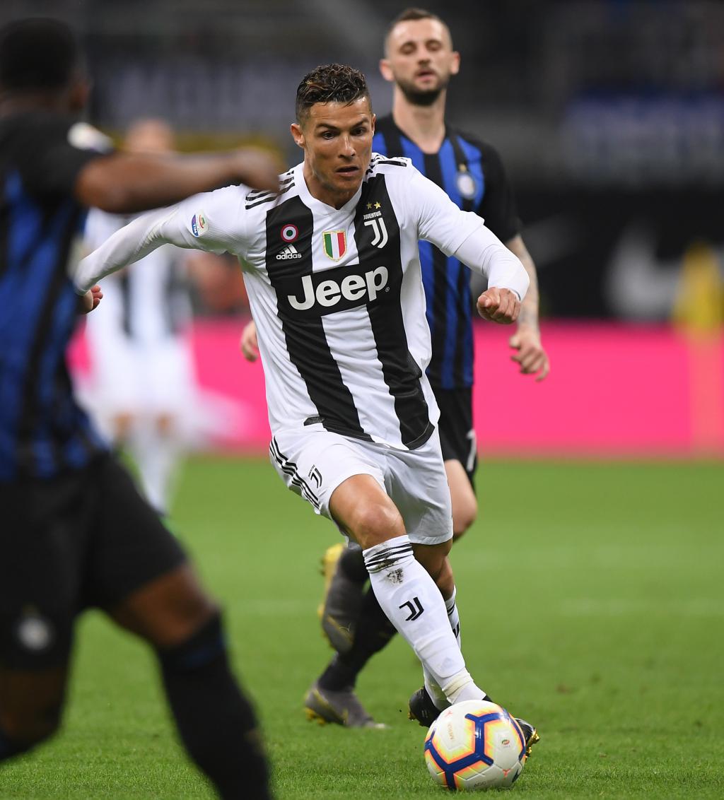 懂球帝2025年10月MVP候选出炉：凯哈姆入围，加布、门德斯在列