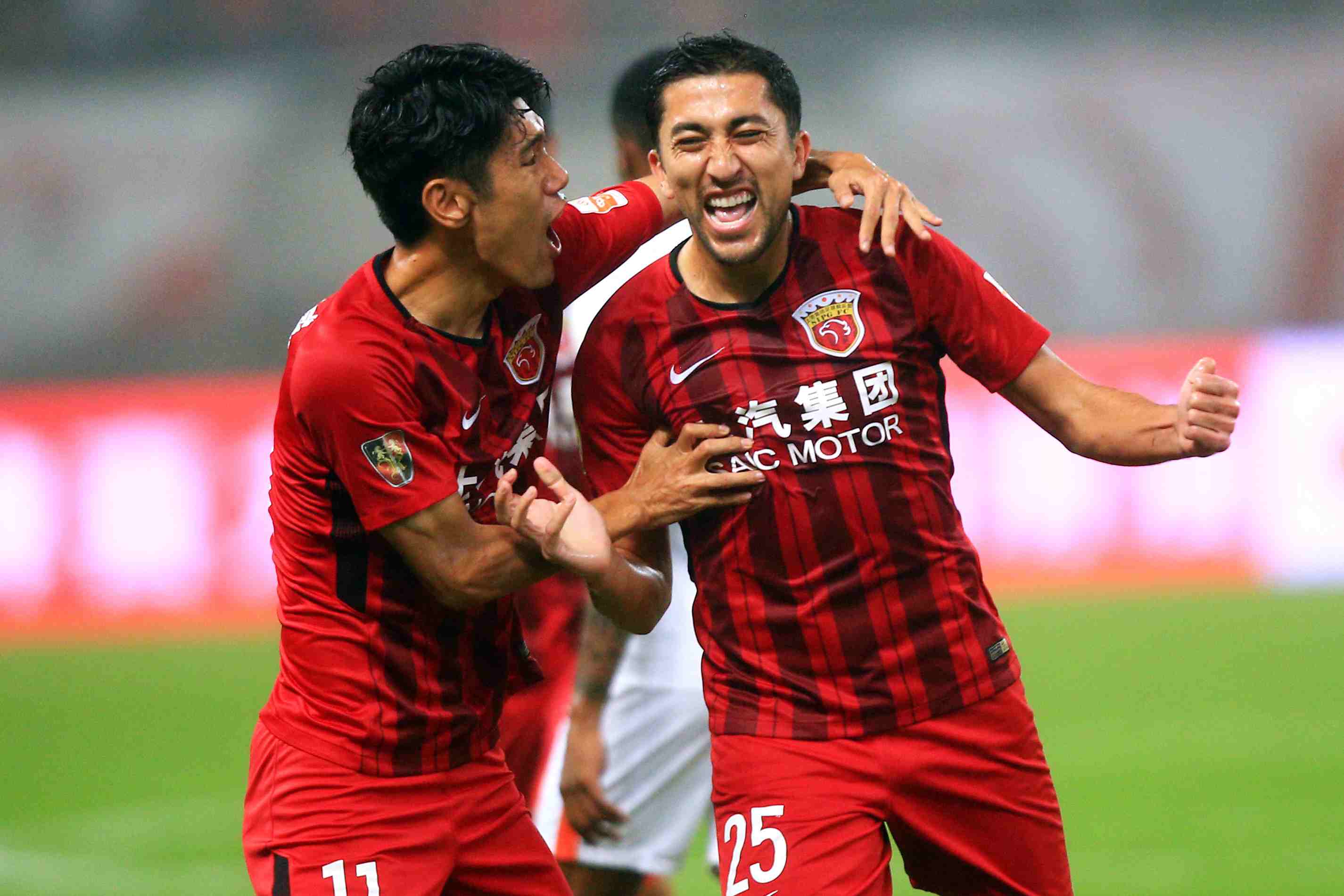 英超曼城与利物浦积分榜争夺白热化（曼城与利物浦英超榜首之争白热化）