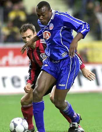 U17世界杯：奥地利1-0日本挺进四强，莫泽破门，德希什库失点（U17世界杯：奥地利1-0力克日本闯入四强，莫泽制胜，德希什库点球失手）