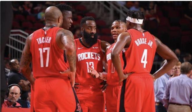 维埃里谈德比：也许国米应该踢得难看一点然后多进几个球（维埃里谈德比：国米不妨踢得务实些，多进几个球）