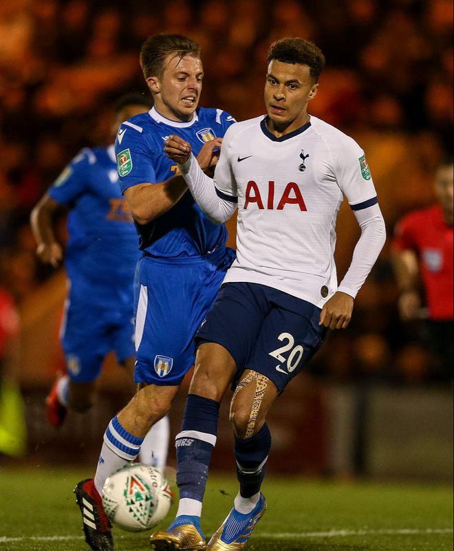 德容：我们知道布鲁日在主场非常强大，我们本可以做得更好（德容：清楚布鲁日主场强势，我们本应表现得更好）