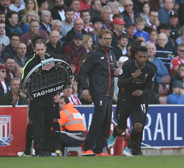 巴列卡诺客队更衣室设施简陋，波兰球队波兹南莱赫发视频吐槽（波兹南莱赫晒视频吐槽巴列卡诺客队更衣室条件简陋）