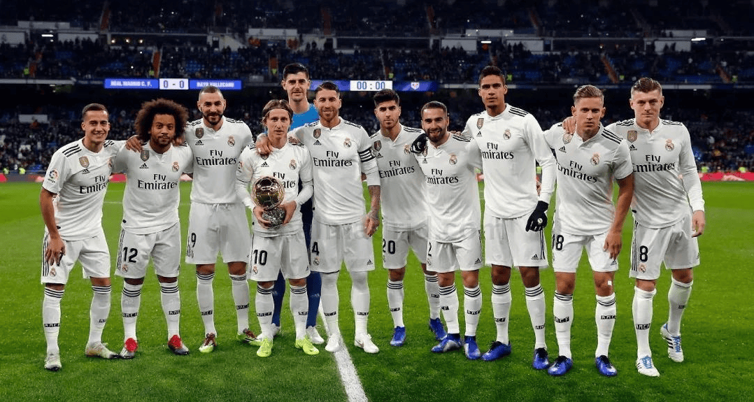 卡萨诺：卡拉格谈萨拉赫之前应该先漱口，他每次说话都在胡扯（卡萨诺抨击卡拉格：点评萨拉赫前先漱口，他动不动就胡扯）